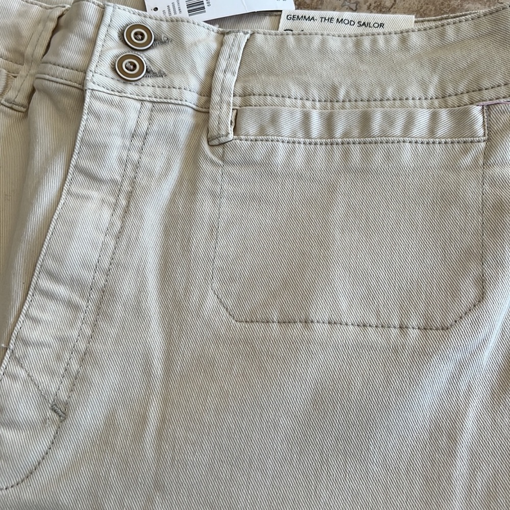 GEMMA High Rise Mod Sailor
in Blanch NWT - Picture 4 of 13